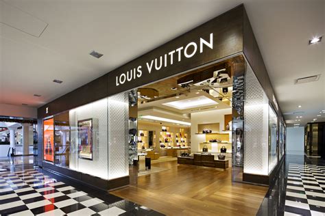 louis vuitton store in dc.